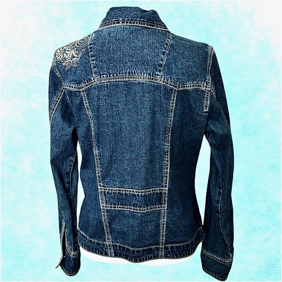 EUC! WOMEN’S BLASSPORT BY BILL BLASS EMBROIDERED JEAN JACKET - Picture 5 of 11